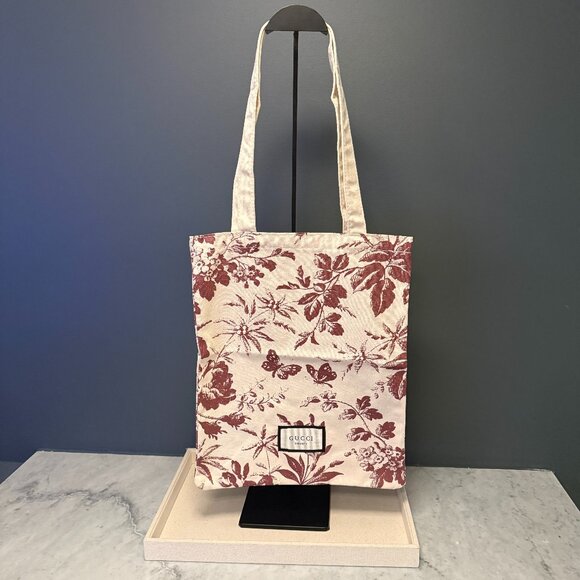 Gucci Handbags - Gucci Beauty Floral Canvas Tote Bag